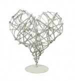 Rattan wreath in stand, 29*30cm (clr 80)